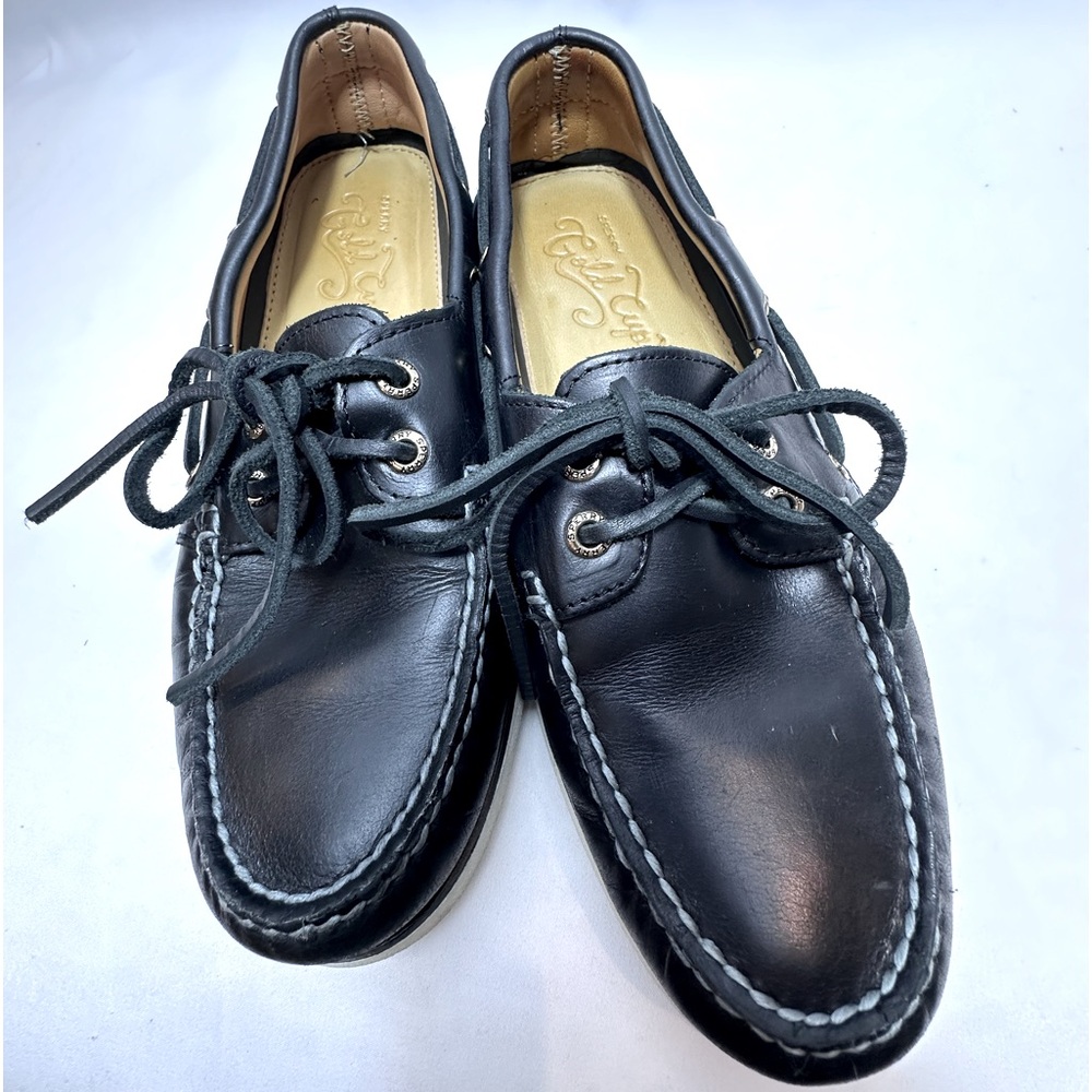 Sperry Gold Club navy top sider boat shoes. Men’s size 7